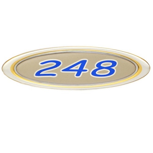 Four winns boat raised - winns,