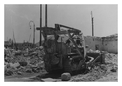 Bulldozer sgombera via palermo - via,