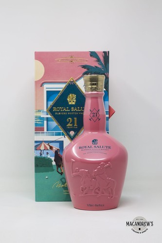 Blended scotch whisky royal - blended,