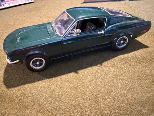Ertl 1968 ford - 1:18, mustang