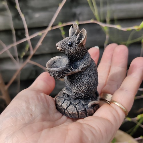 Scultura topo oliver acorn - oliver,