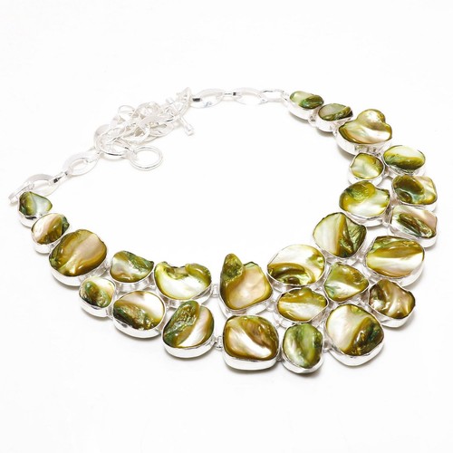Collana con pietre preziose