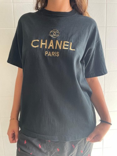 Bootleg chanel t shirt - 90's,