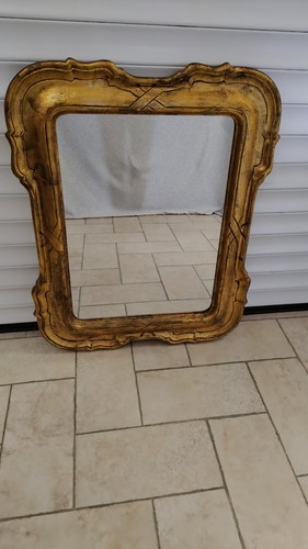 Specchiera con cornice dorata - con,