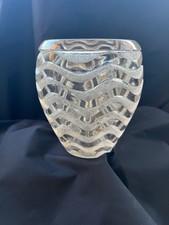 Lalique, vase "Méandres"