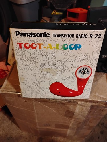 Panasonic toot loop radio a - radio,