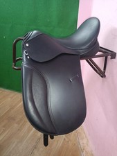 Sella in pelle nera Dressage