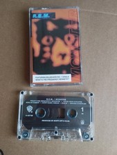 R.E.M. – Monster - MC