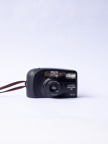 Kyocera yashica zoomate - kyocera,
