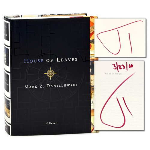 House leaves mark z - leaves,,