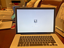 Apple MacBook Pro 15" Early