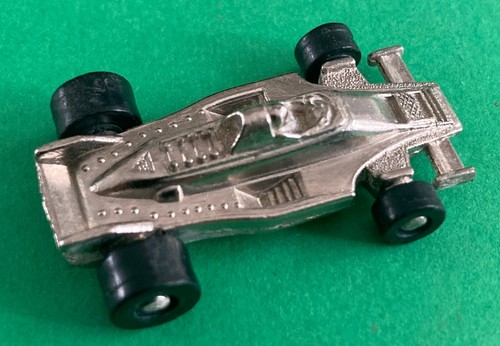 Soldatini kinder auto - soldatini, lotus