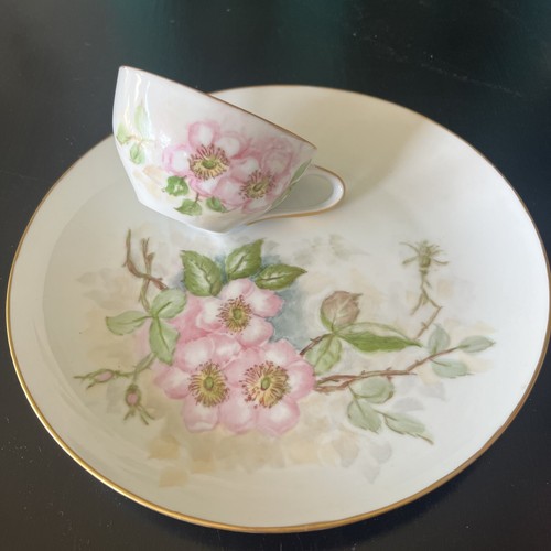 Pink floral teacup and - pink, 9”