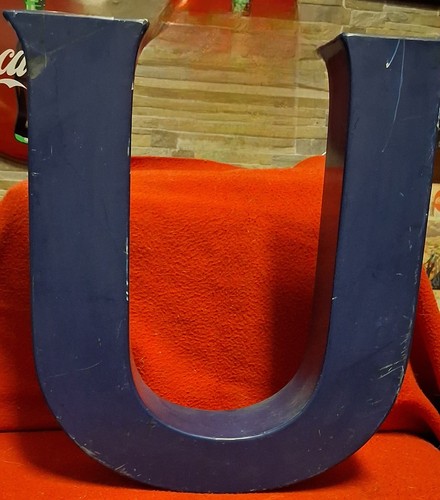 Lettera scatolata vintage - lettera, "u"