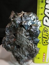 MINERALI ITALIANI - EMATITE - ELBA - cristalli LUCENTI di oltre 1 cm pezzo 9x5x4