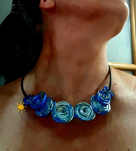 Collana colore azzurro