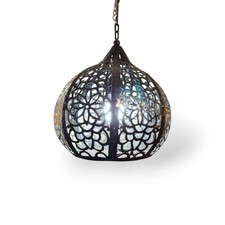 Lampadario etnico in ferro