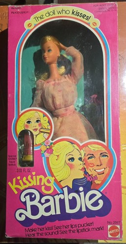 Barbie kissing vintage s - barbie,