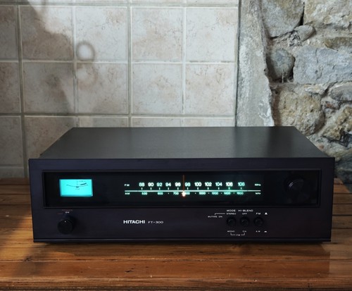 Hitachi 300 tuner stereo - hitachi, ft-300