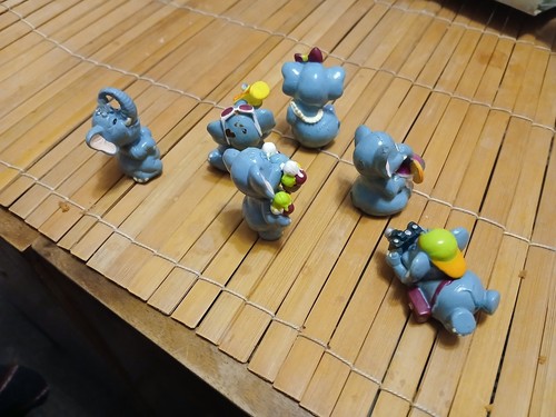 Sorpresine kinder elefanti - ,