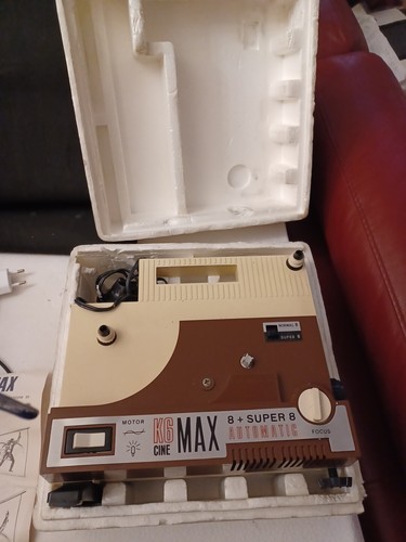 Zoom cine max super - 8+,
