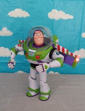 BUZZ LIGHTYEAR Signature