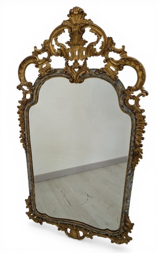Elegante specchio monumentale