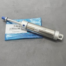 Nuovo cilindro pneumatico