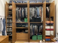 Arredi camera da letto matrimoniale in legno armadio, comodini, cassettiera