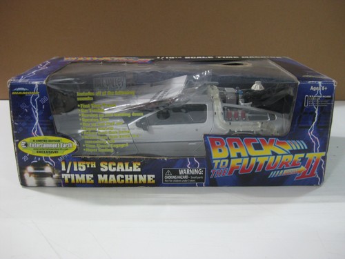 Diamond select toys delorean - diamond, toys,delorean