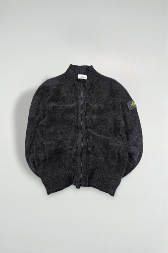 Second hand stone - stone, knit