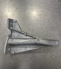 STAFFA SUPPORTO MOTORE ANT. SX