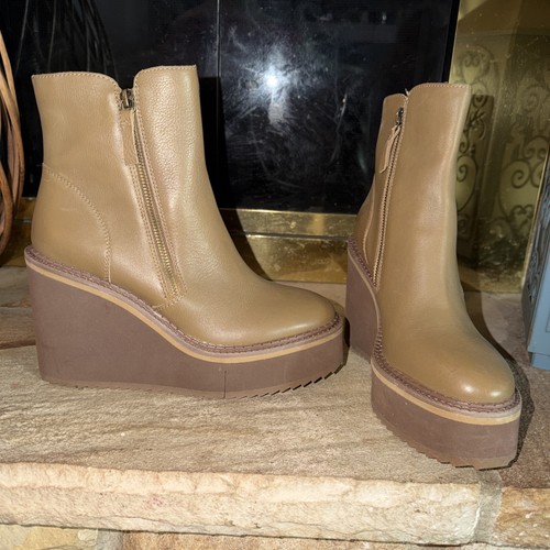 Stivaletto con zeppa piedi - 8,5,