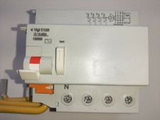 MERLIN GERIN MULTI 9  VIGI