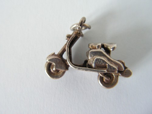 Ciondolo goccia vespa - goccia,