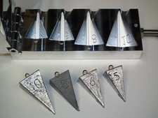 Stampo affondatore piramide