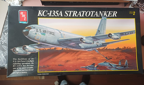 Amt ertl 135 stratotanker - kc,