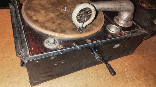 Grammofono portatile vintage