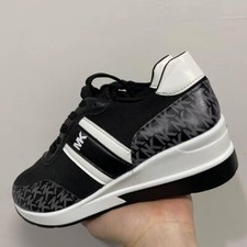 Sports Running Shoes