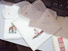 4 antichi FAZZOLETTINI COTONE FINISSIMO, PIZZO E RICAMO - Cm. 26 anni 50