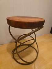 Tavolino astratto metallo