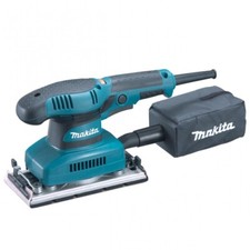 Makita BO3711 Levigatrice Orbitale con Base Rettangolare. IN OMAGGIO BASE RICAMB