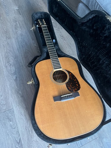 Larrivée acoustic guitar - larrivée,
