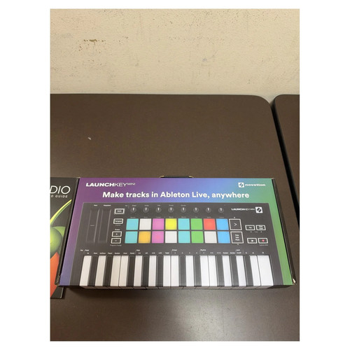 Novation launchkey mini - 25, mk3