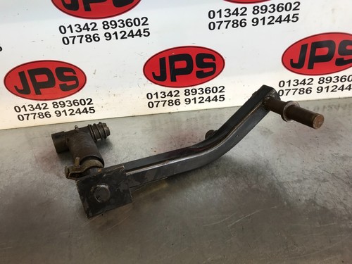 Centre rear cylinder lift - centre,
