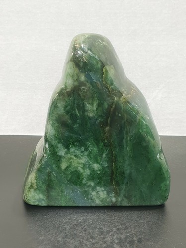 Jade nephrit scultura freie - jade,