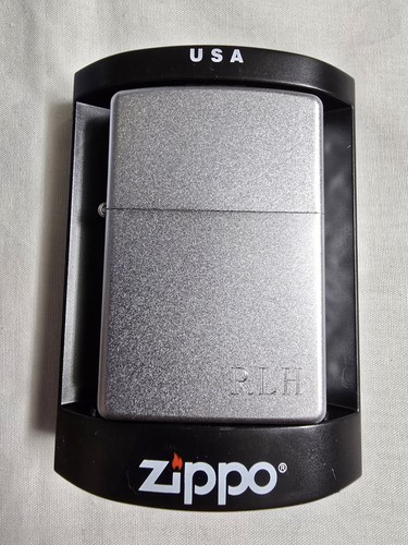 Accendino zippo 2005 - 2005, laterale