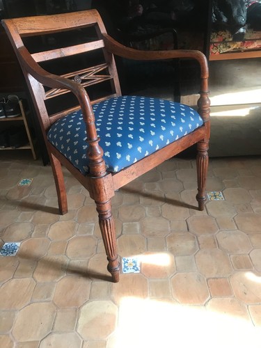 Poltroncina legno noce - legno, di