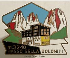 PASSO SELLA M.2240 DOLOMITI AUTOMOBILISMO PLACCA PUBBLICITARIA RADIATORE AUTO