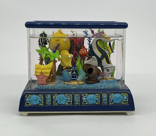 Disney finding nemo snow globe - disney,